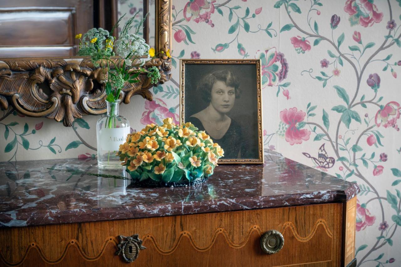Vaestana Slott Pension Gränna Buitenkant foto