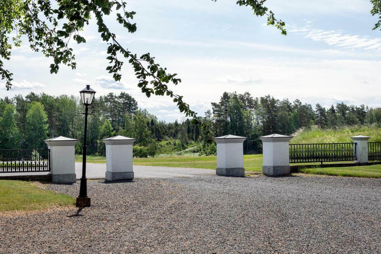 Vaestana Slott Pension Gränna Buitenkant foto