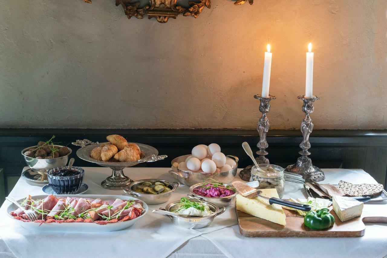 Vaestana Slott Pension Gränna Buitenkant foto